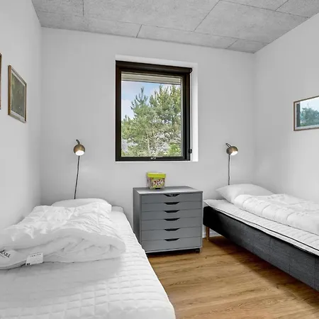 Cozy In Juelsminde With Wifi بيت للعطل